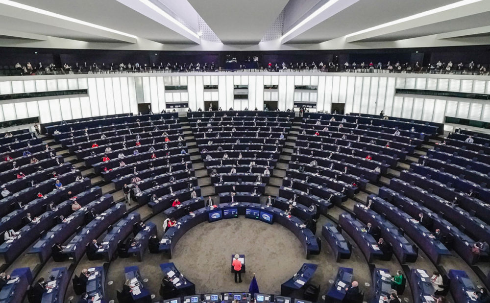 Комитет Европарламента: вводятся строгие ограничения для банков, хранящих криптовалюты