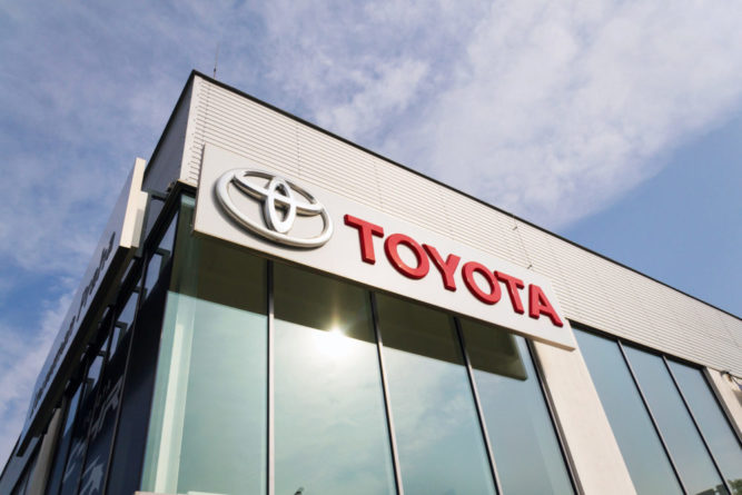 Toyota собирается использовать блокчейн и инструменты DAO