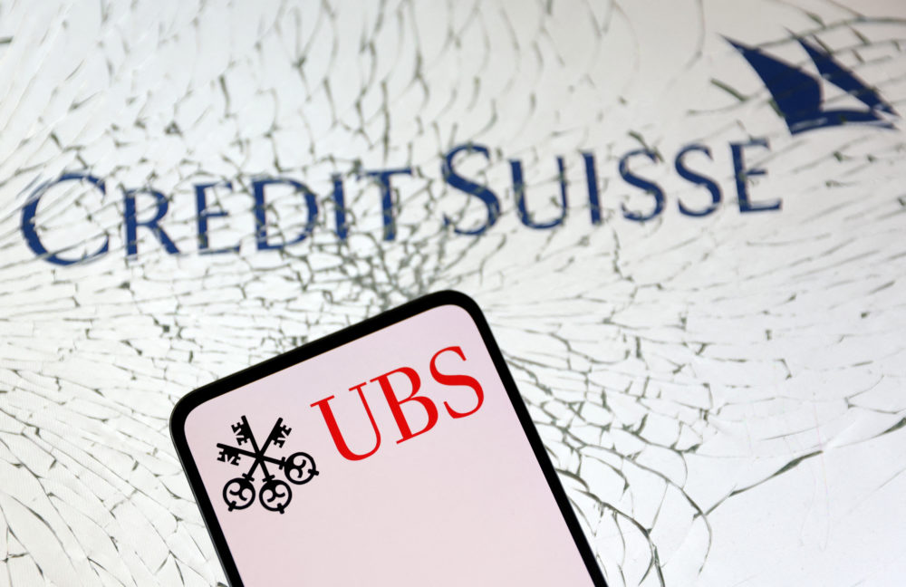 UBS предлагает 1 миллиард долларов за Credit Suisse 